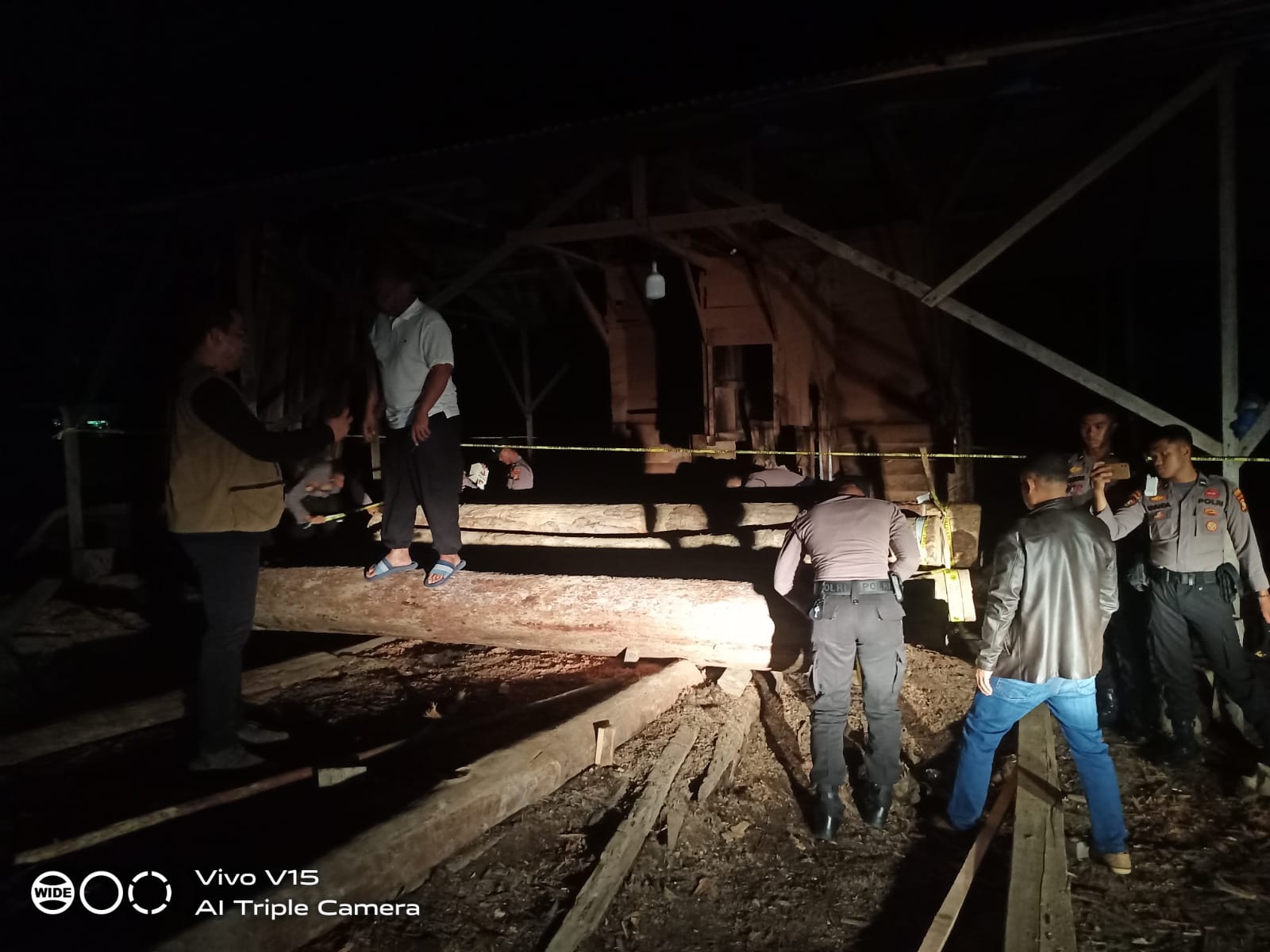 Kapolres Kampar Temukan Dua Somel Dan Kayu Ilog Di Desa Siabu Tak Bertuan